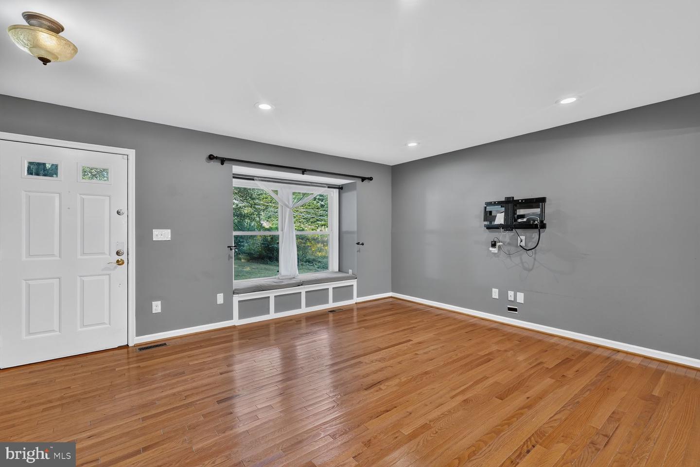 6223 Rathlin Drive, Springfield, VA 22152 — photo 3
