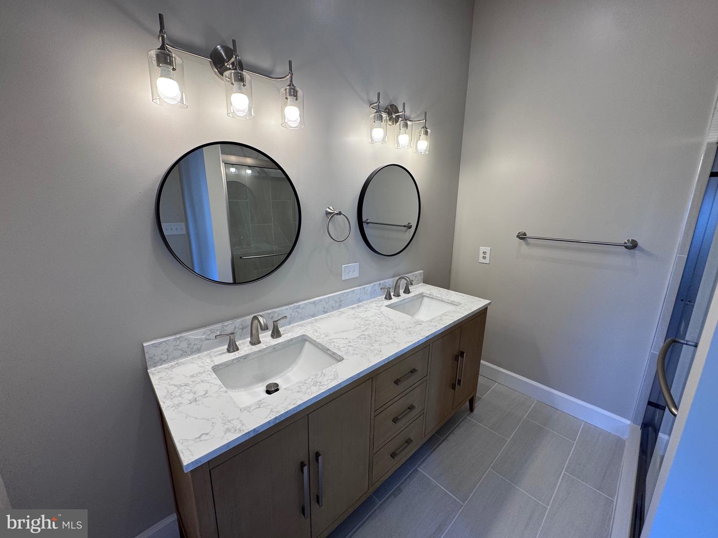 8112 Madrillon Ct — photo