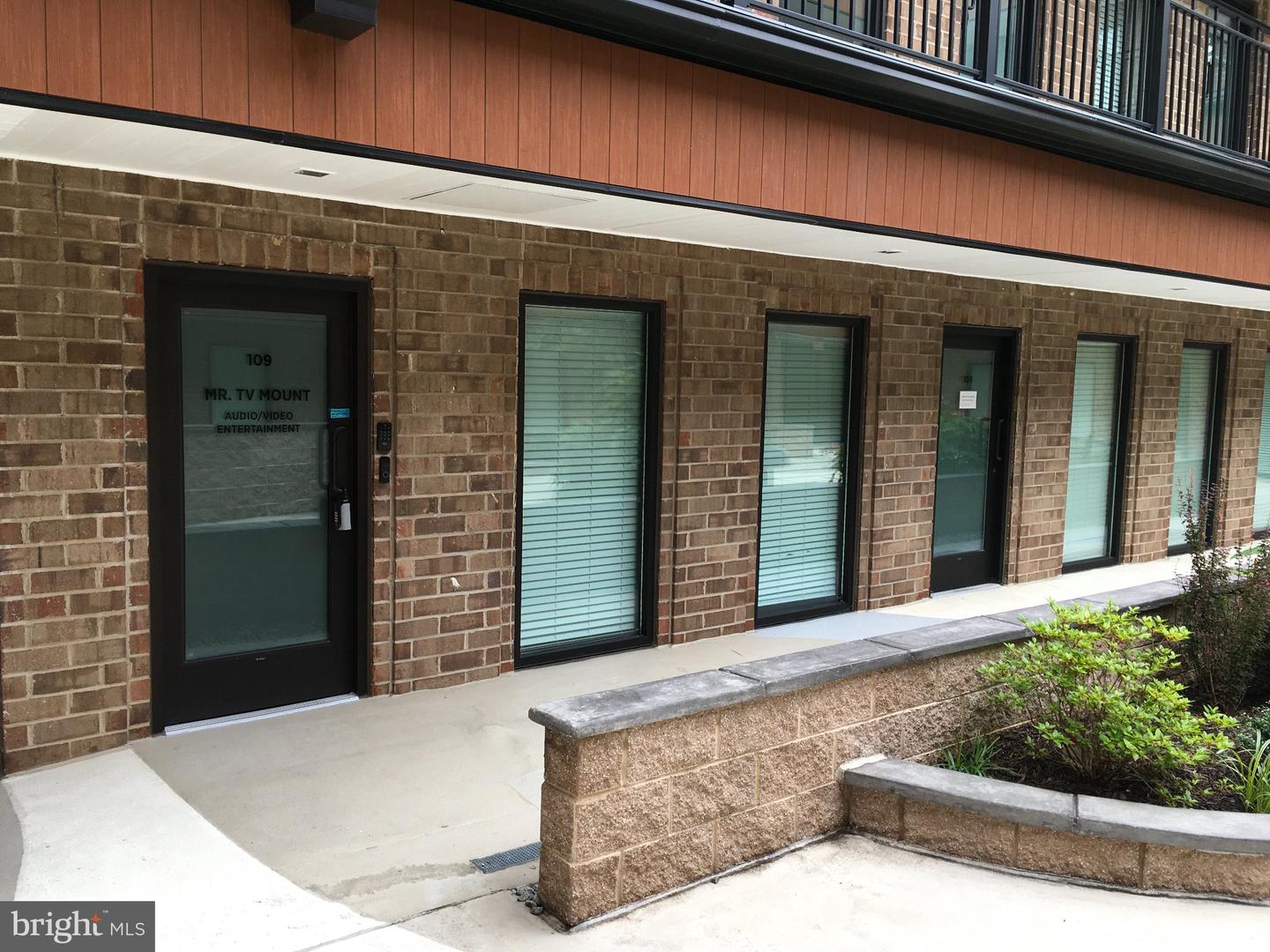 6116 Rolling Road #109, Springfield, VA 22152 — photo 2