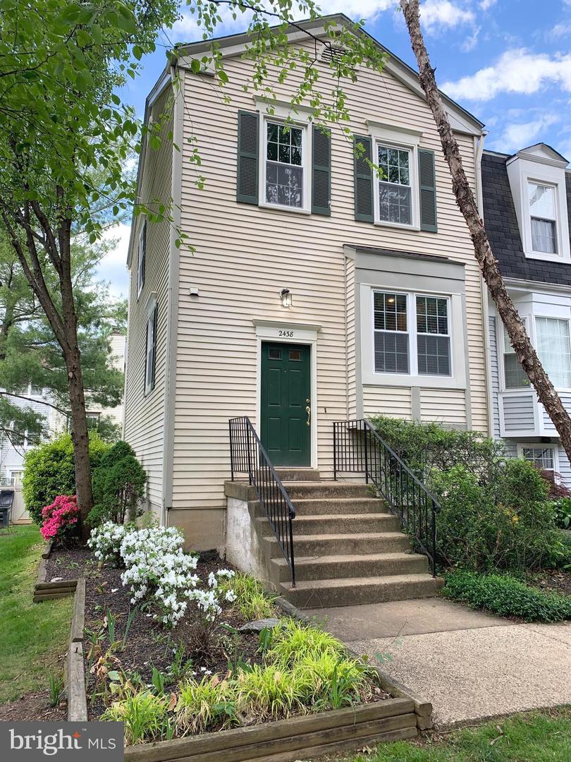 2438 Ridgehampton Court, Reston, VA 20191