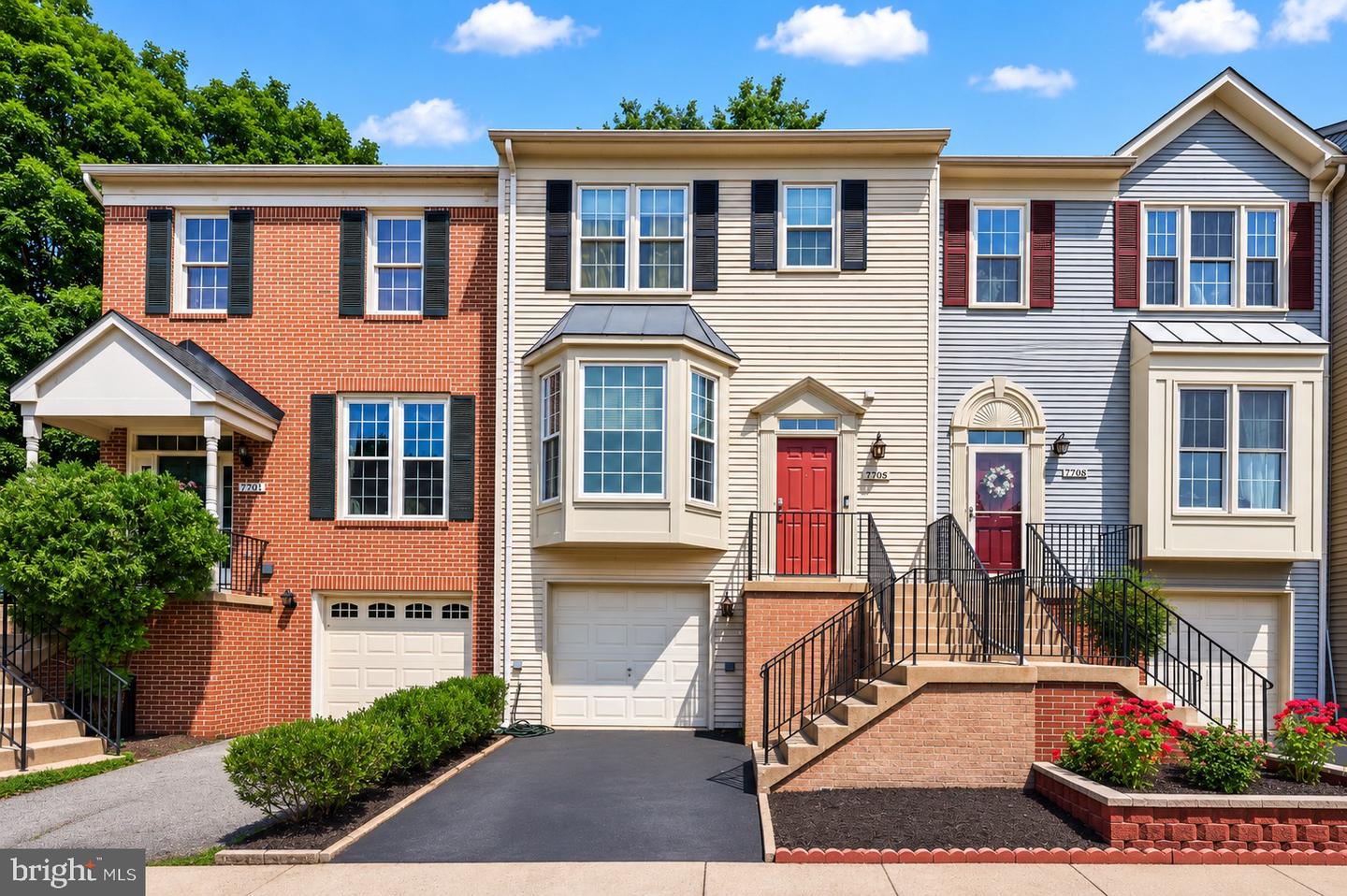 7710 Baird Ct — photo