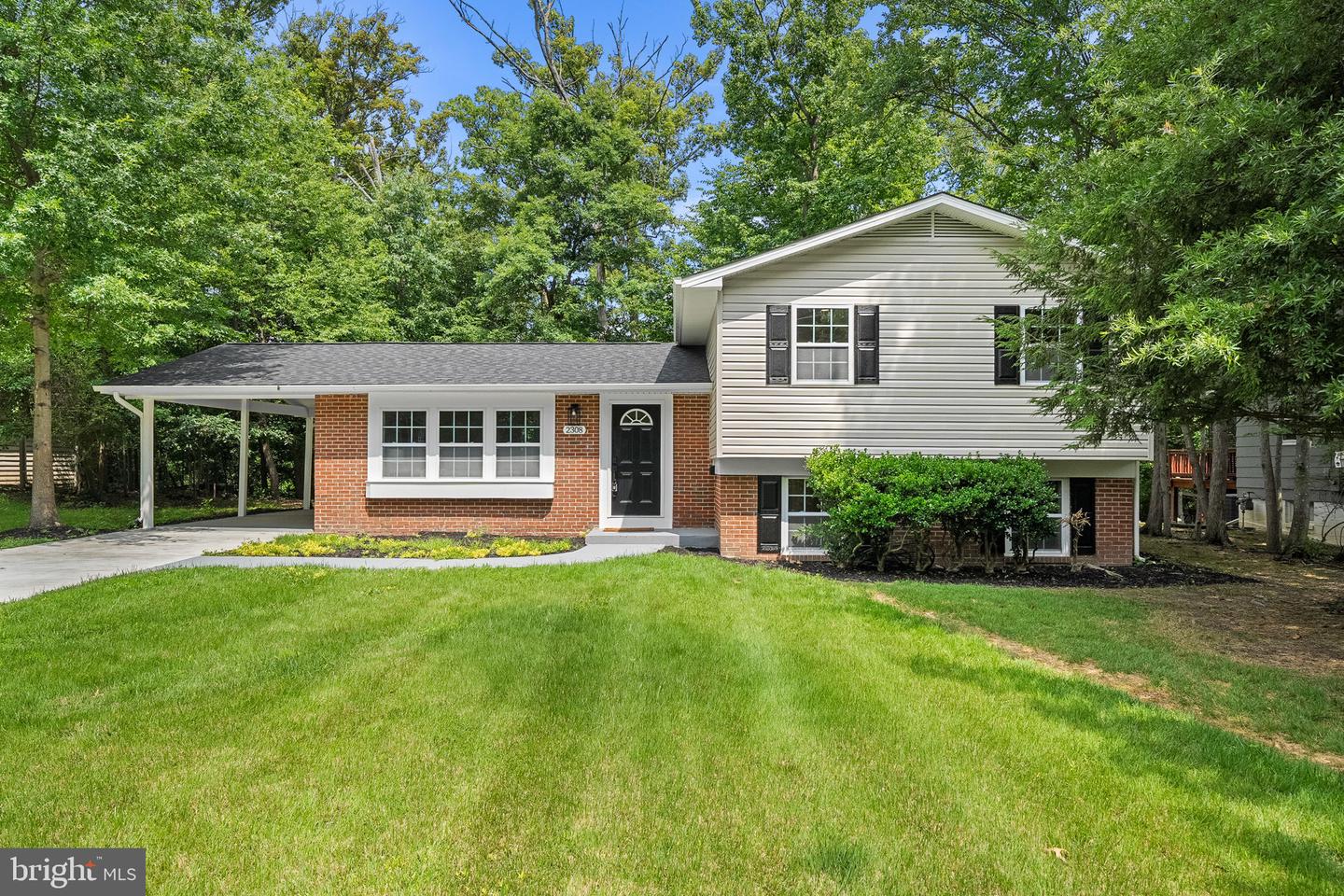 2308 William And Mary Dr — photo