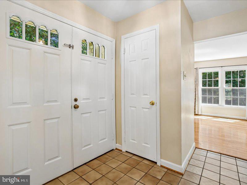 5194 Kimscott Ct — photo