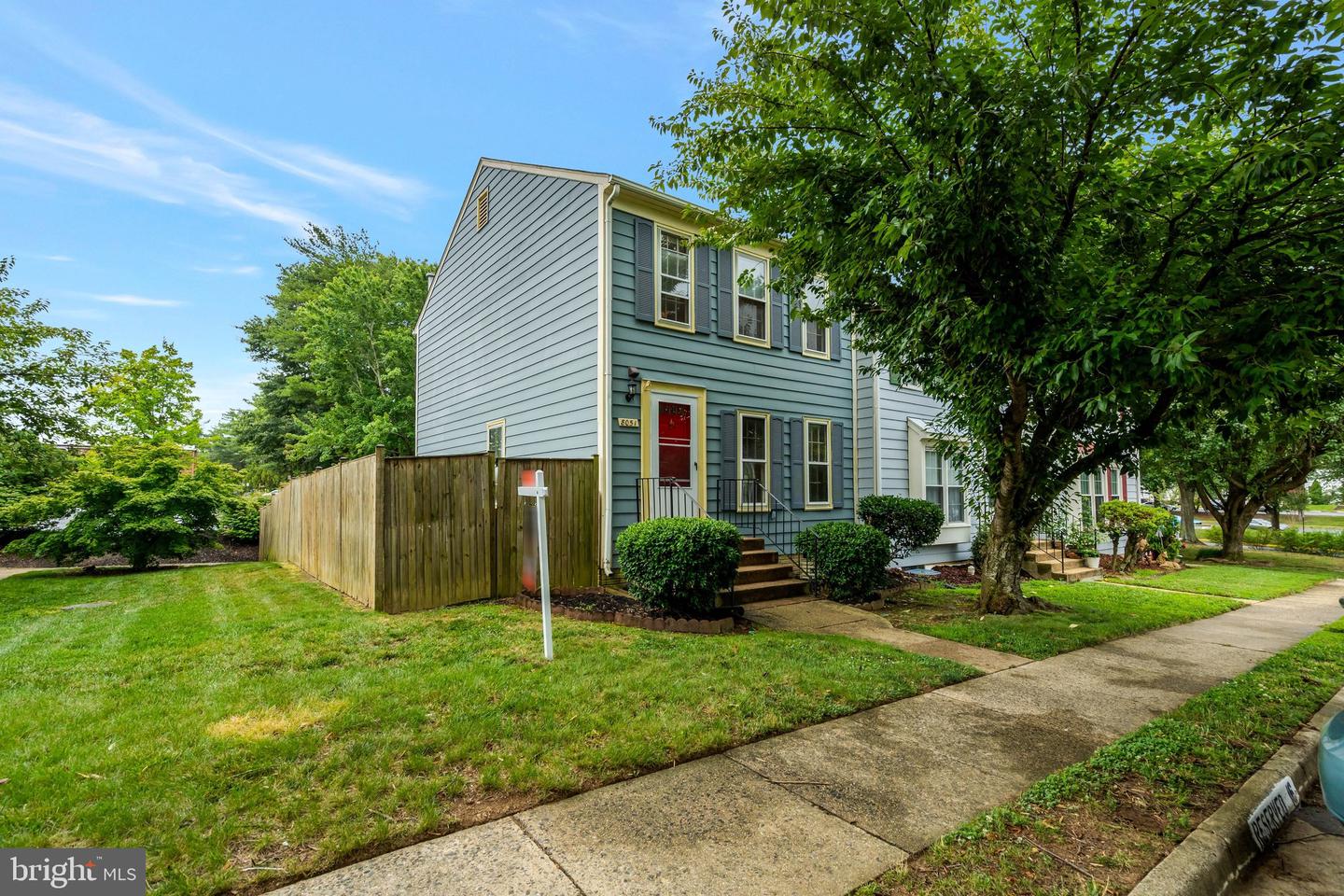 8051 Felecity Ct — photo