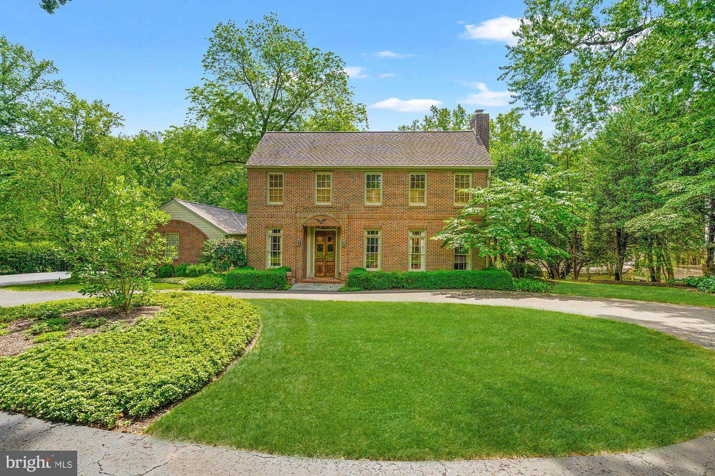 1033 Swinks Mill Rd — photo