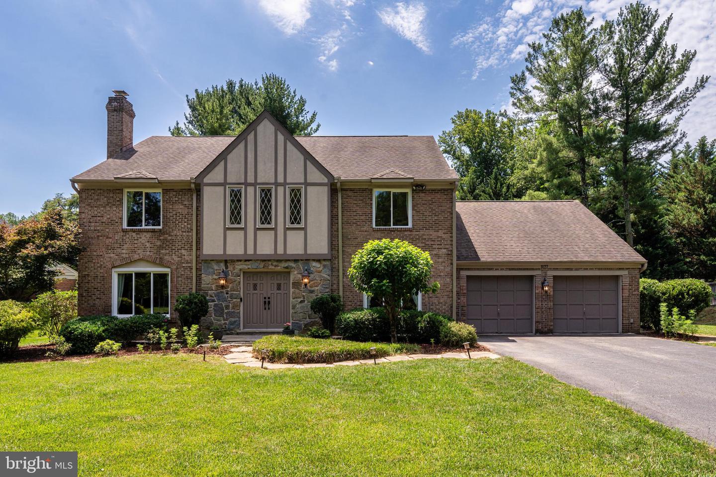 1077 SPRING HILL ROAD, MCLEAN VA 22102
