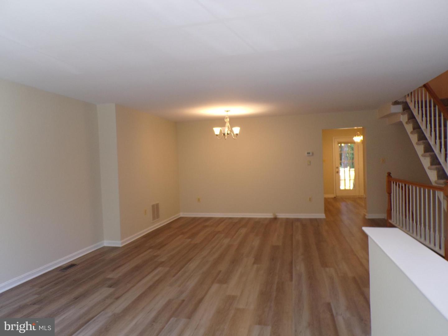 8305 Ridge Crossing Lane, Springfield, VA 22152 — photo 3