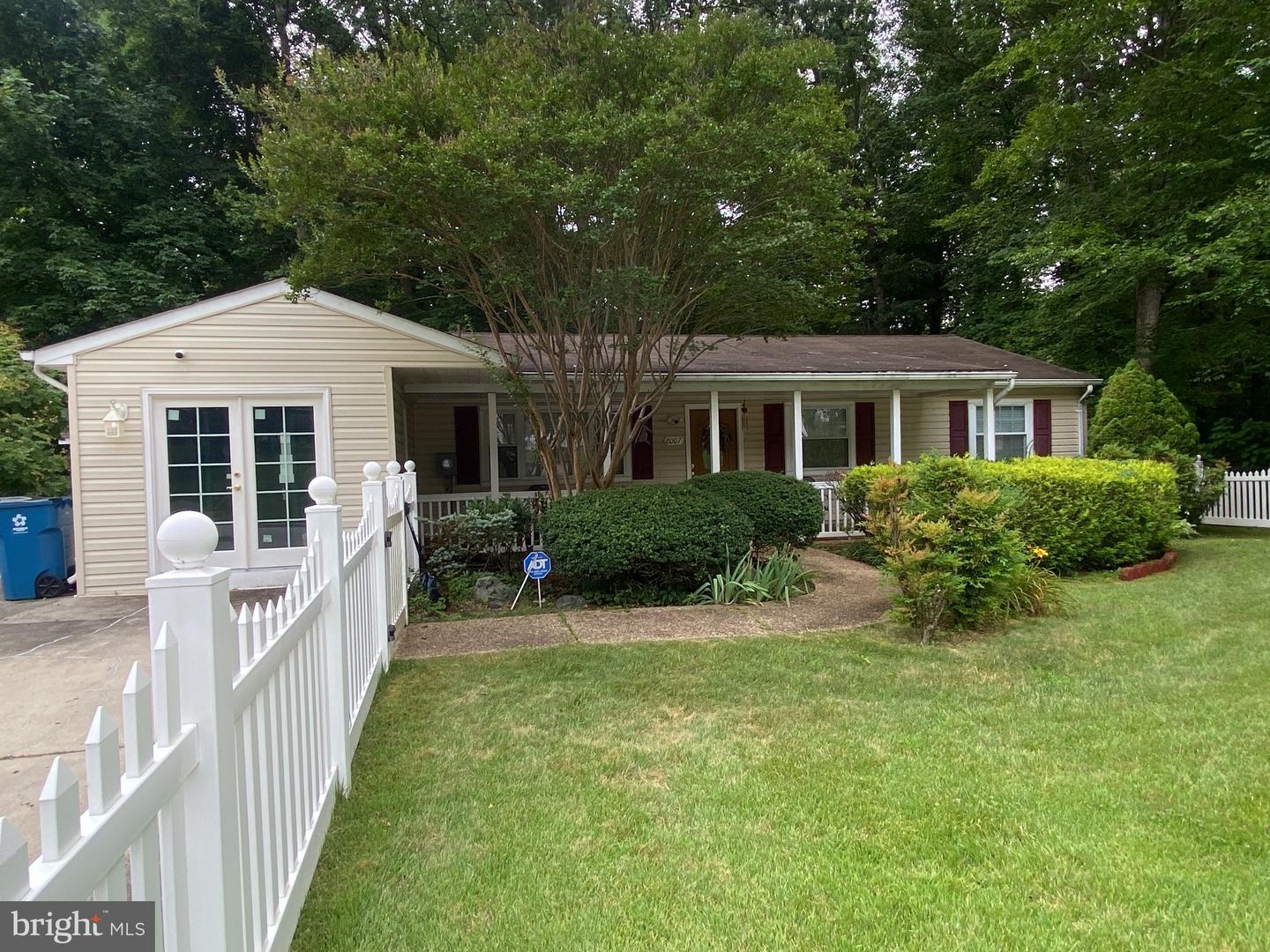 8007 Orange Plank Rd — photo