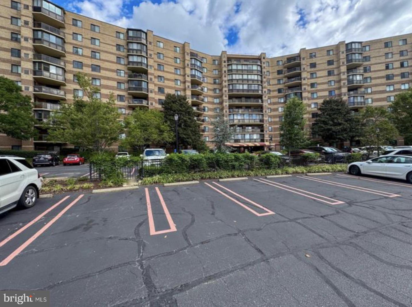 8340 Greensboro Dr #708 — photo