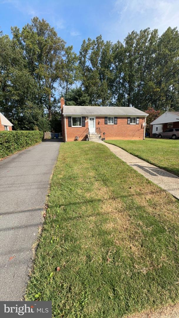 7424 Marc Dr — photo