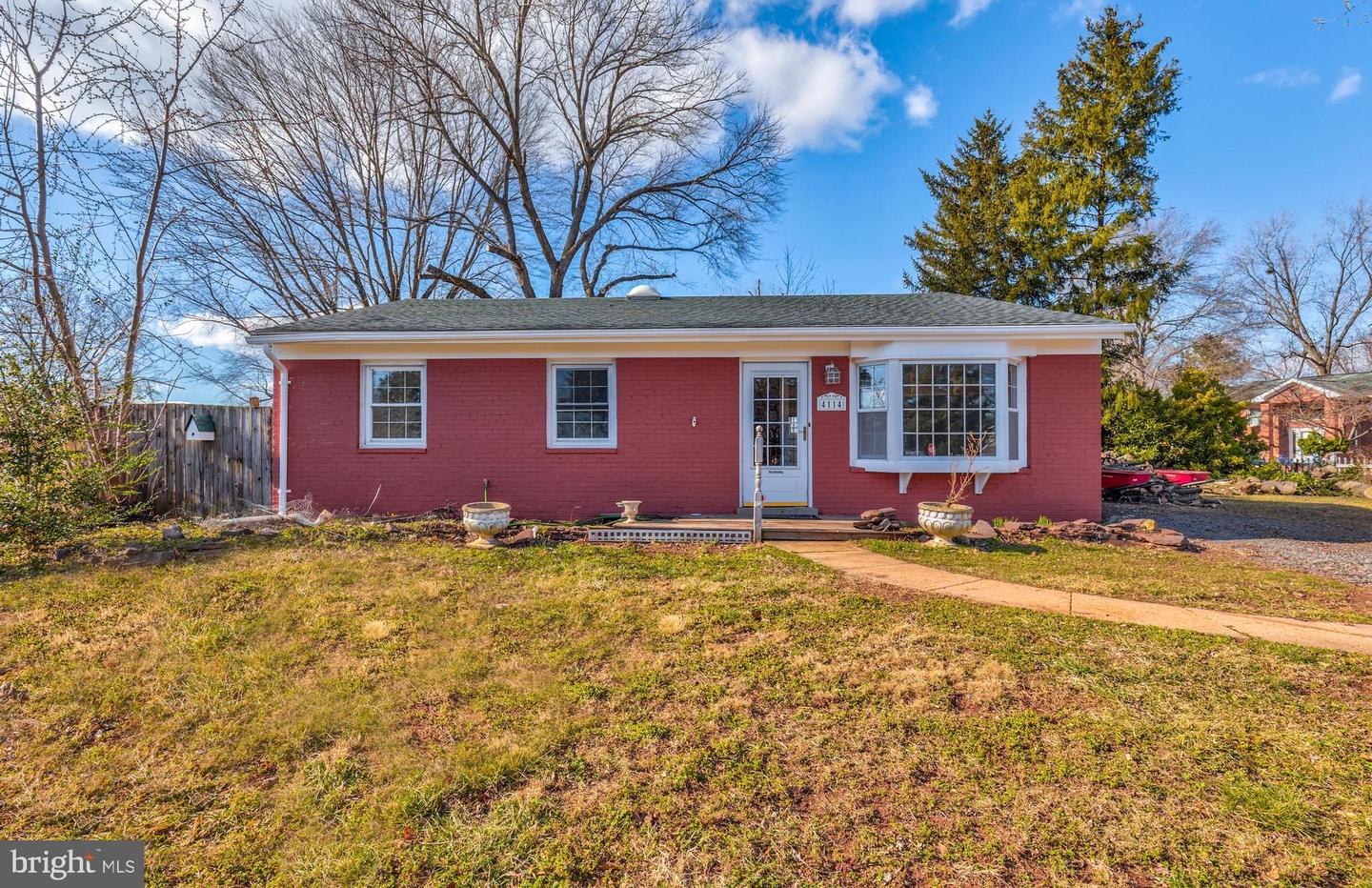 4114 Lees Corner Rd — photo