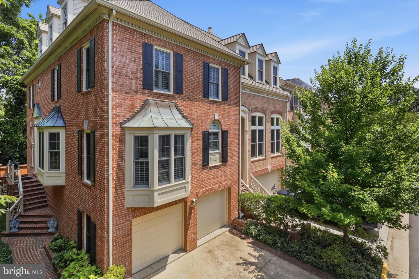 6656 Hampton Park Ct — photo