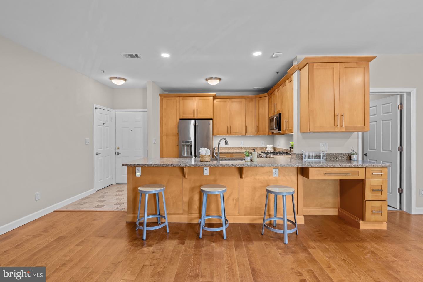 1701 Lake Shore Crest Dr #21 — photo
