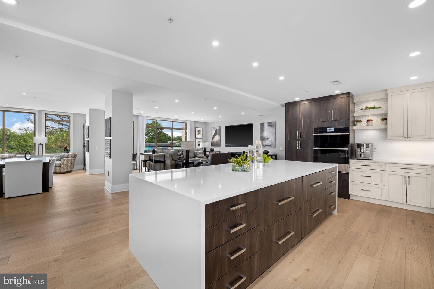 1450 Emerson Ave #317 — photo