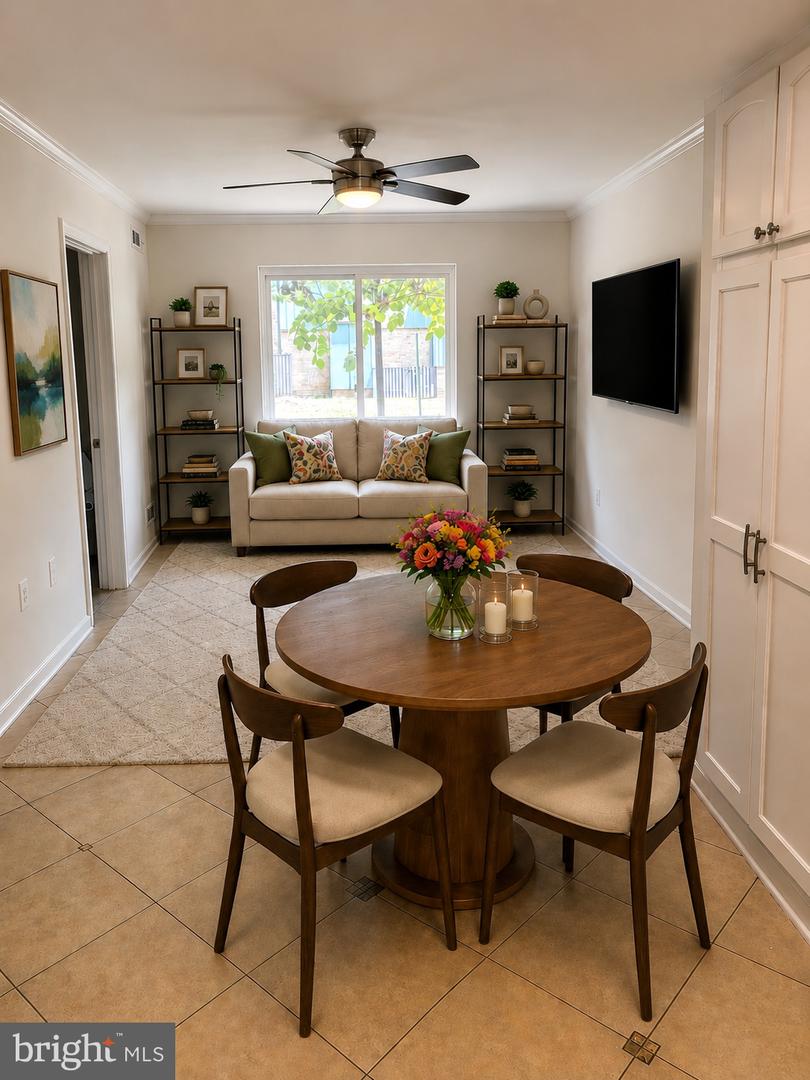 1833 Ivy Oak Sq #49 — photo
