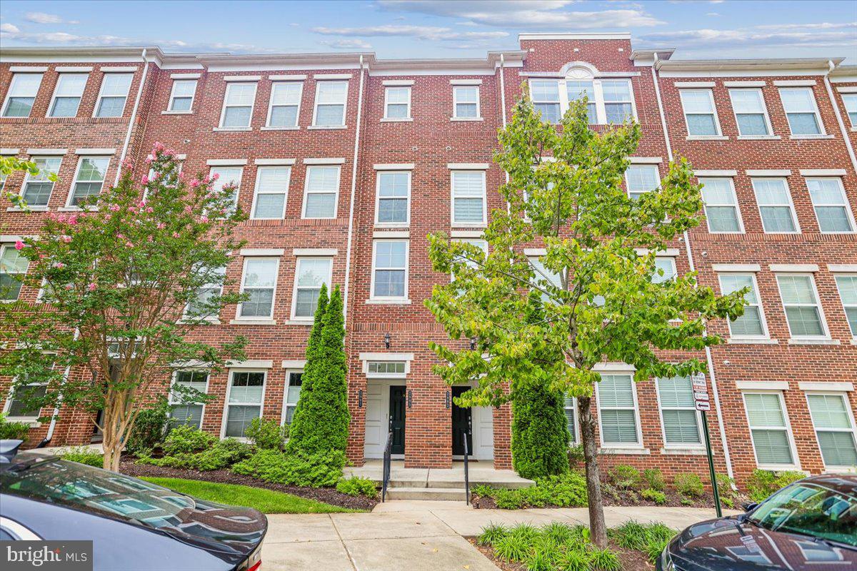 2993 Rittenhouse #90 — photo