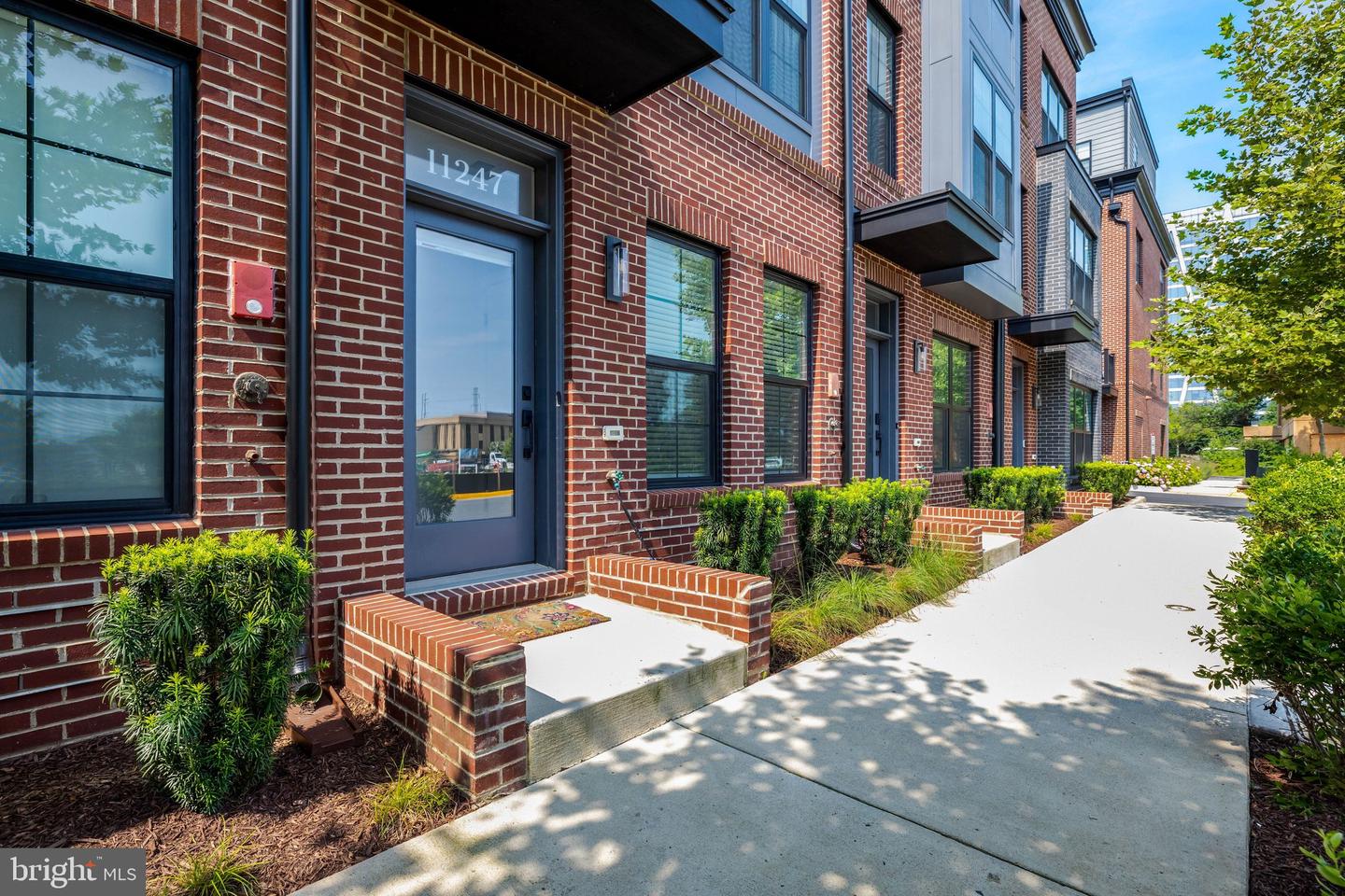 11247 Beaker Street, Reston, VA 20190 — photo 3