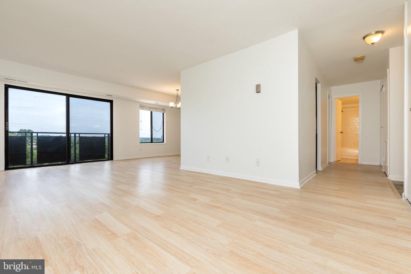 3100 S Manchester St #923 — photo