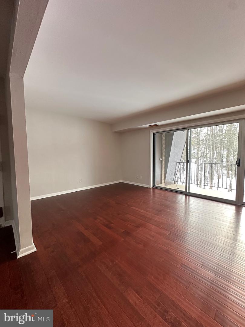 11625 Vantage Hill Rd #22B — photo