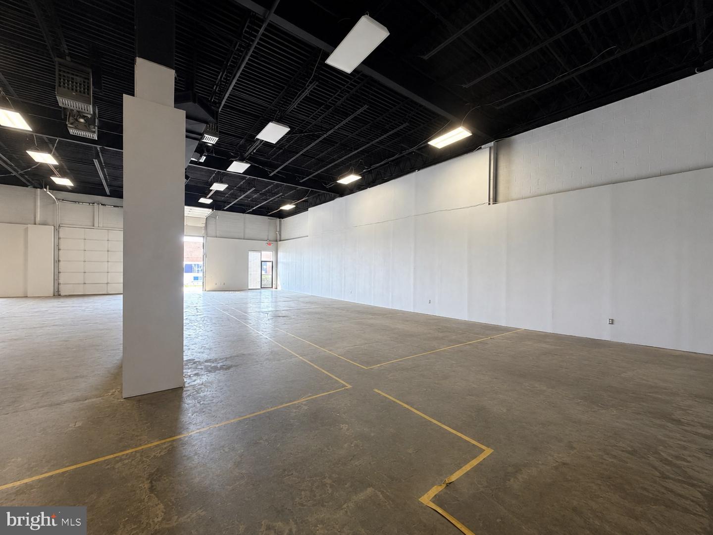 8196 Terminal Rd #o,p,q,r. O,P,Q,R, Lorton, VA 22079 — photo 2