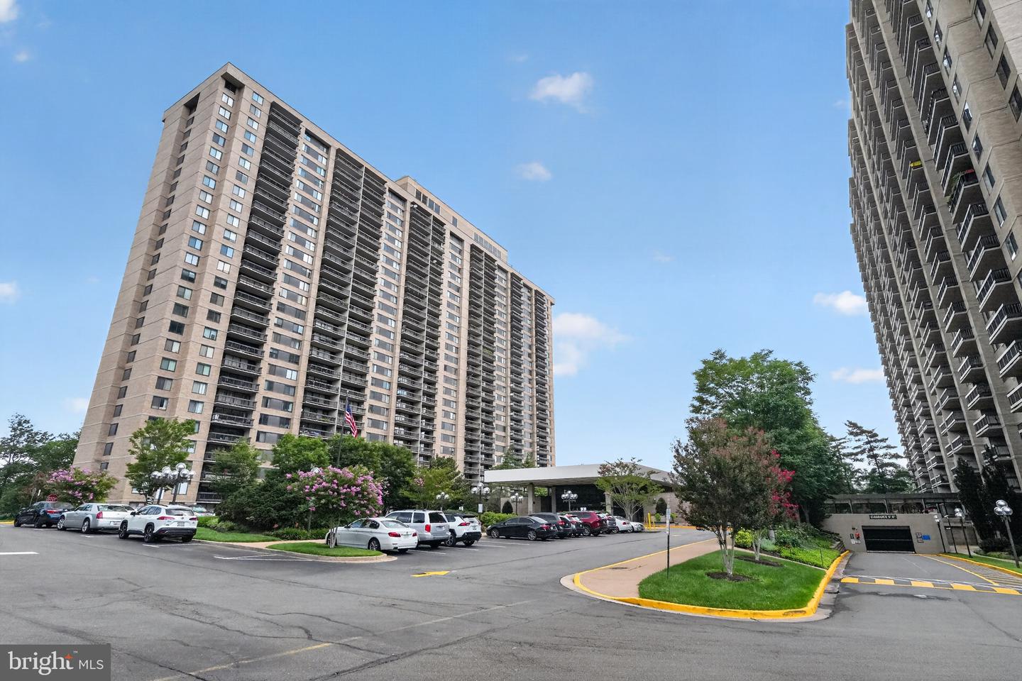 3705 S George Mason Dr #1407-S — photo