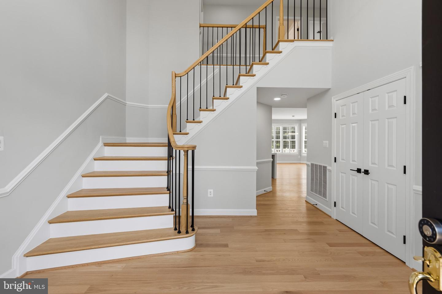 2053 George Washington Road, Vienna, VA 22182 — photo 2