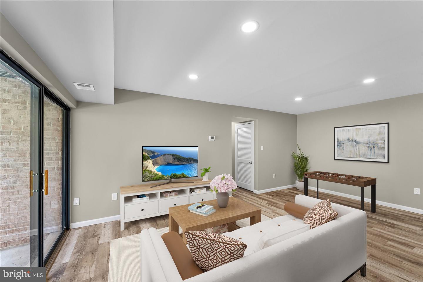 9730 Kingsbridge Dr #3 — photo