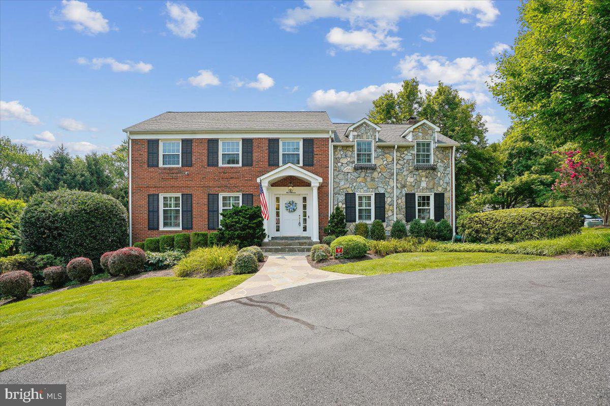 911 Rail Ct — photo