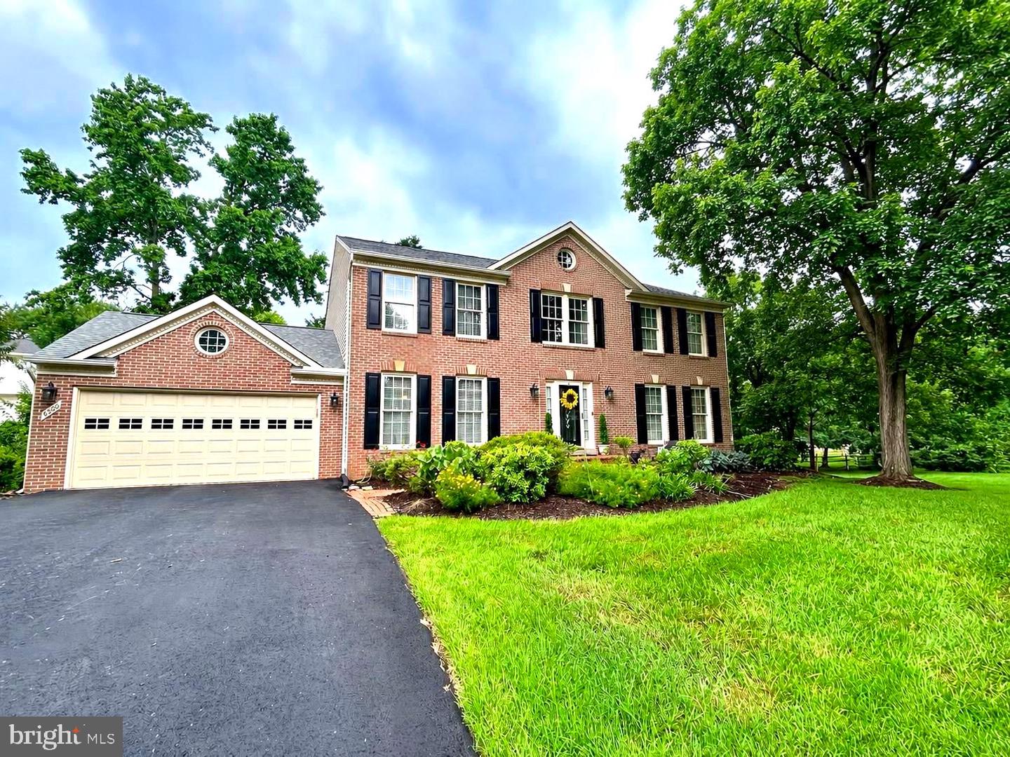 6300 Lee Forest Path — photo