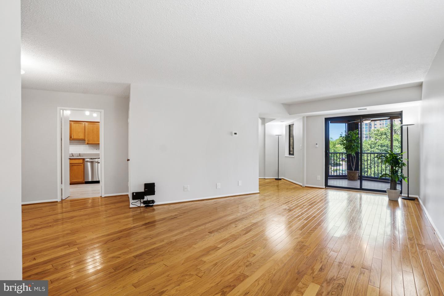 5904 Mount Eagle Dr #711 — photo