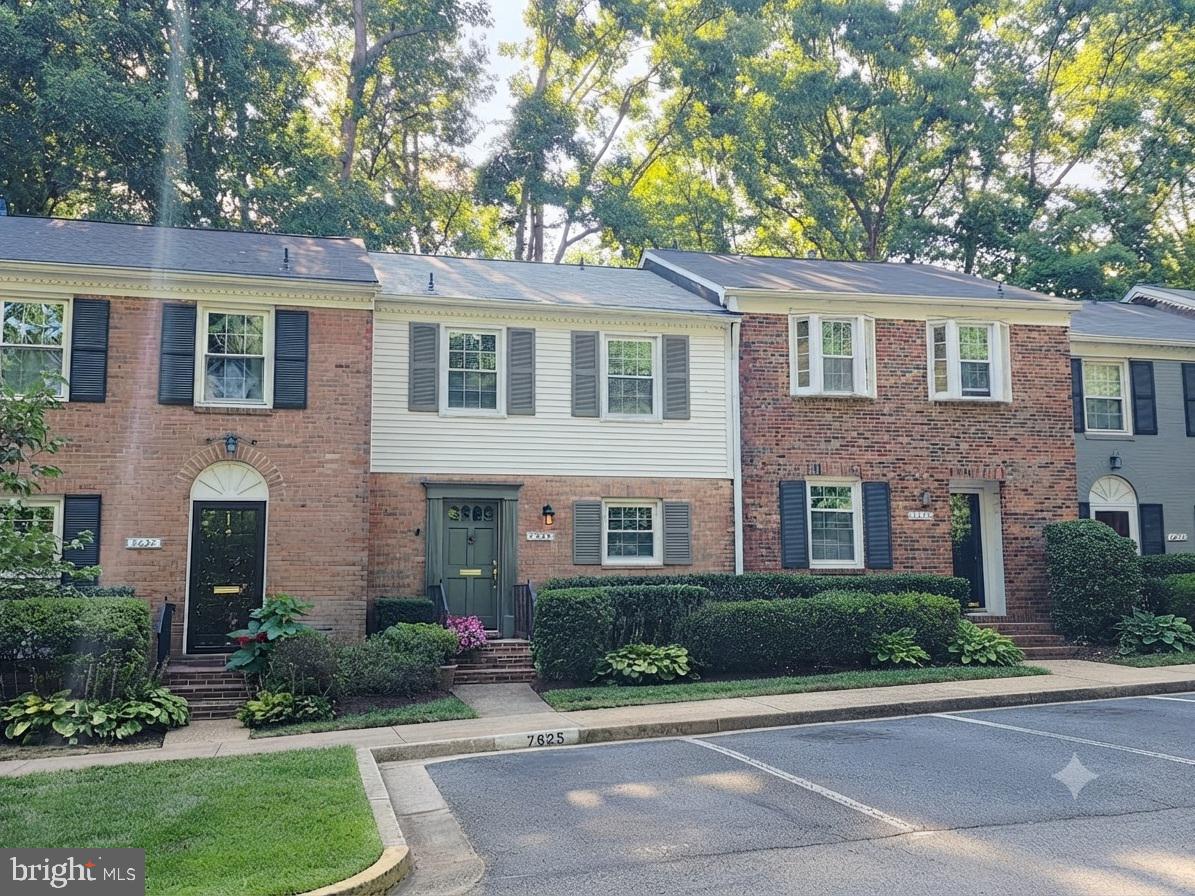 7629 Tiverton Dr — photo