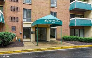 6141 Leesburg Pike #208 — photo