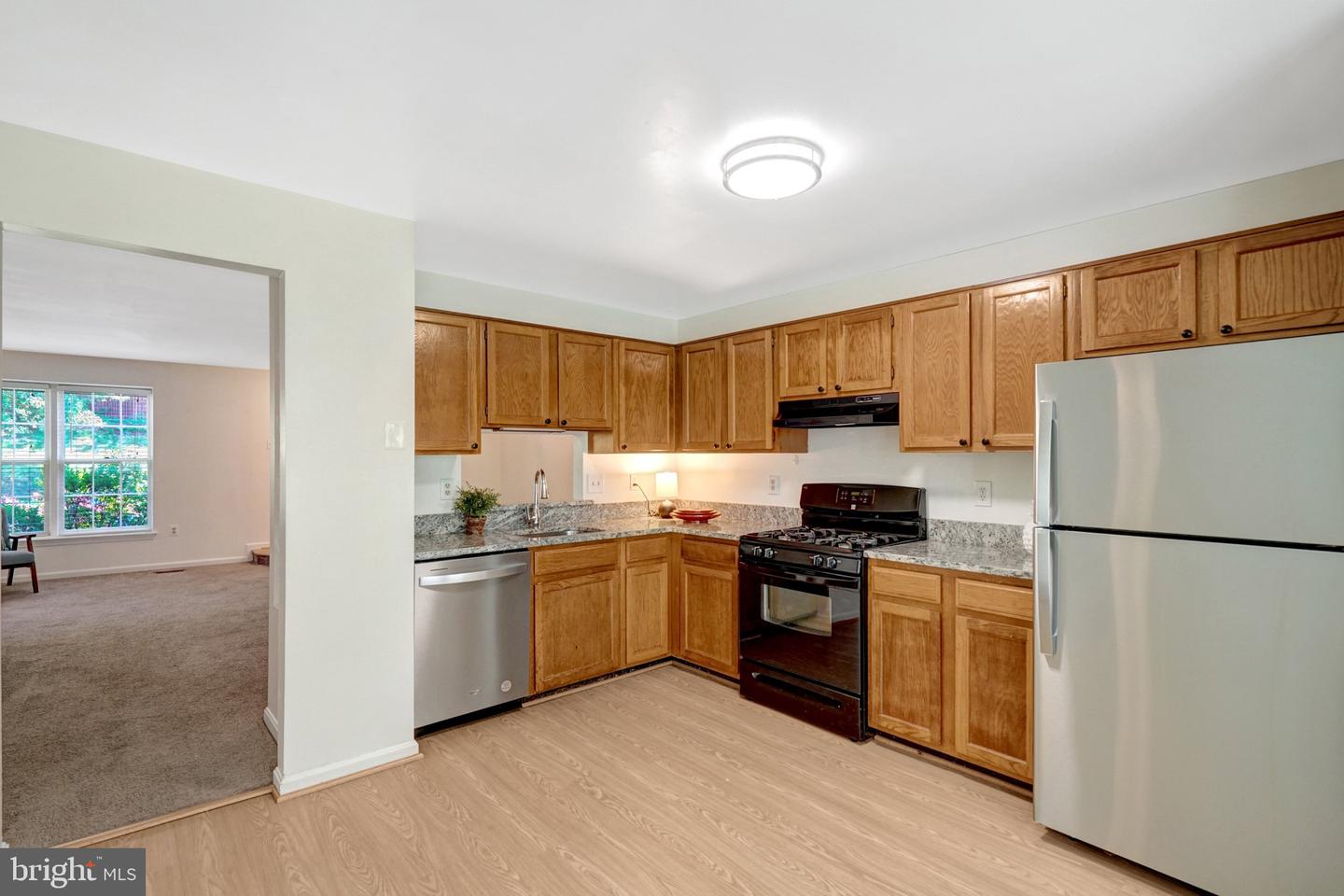 7580 Blanford Ct — photo