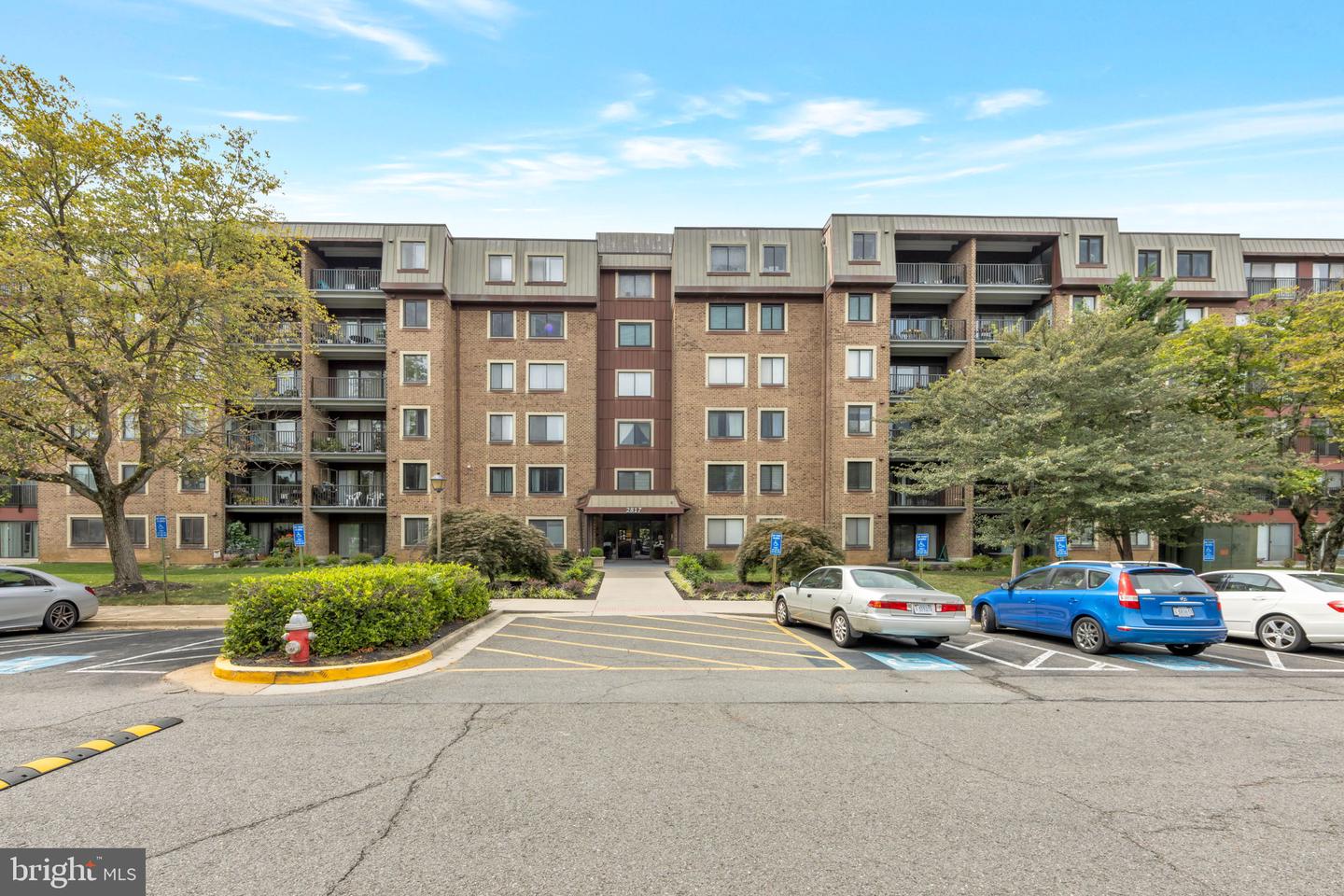 2817 Jermantown Rd #105 — photo