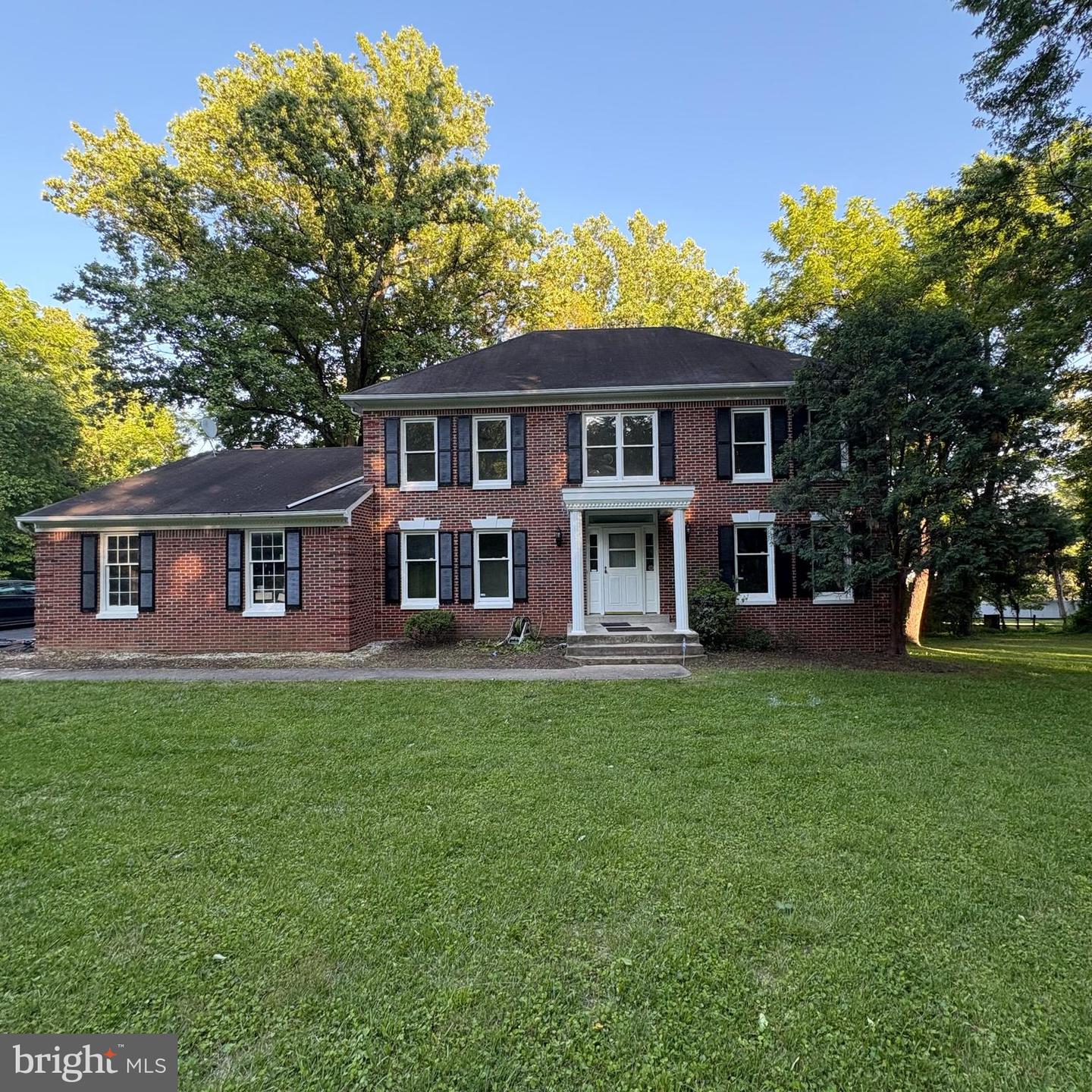 3502 Holly Rd — photo