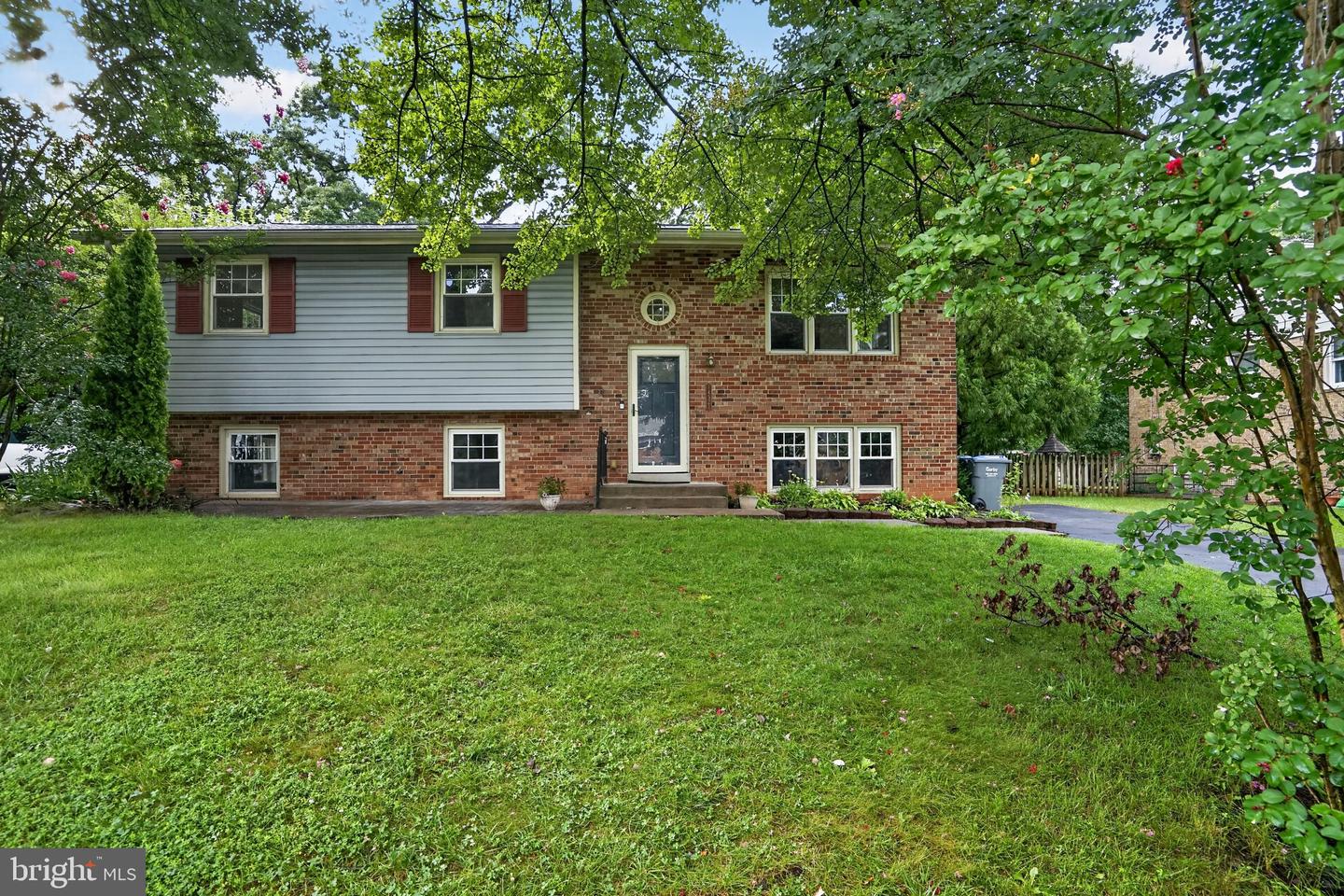 14521 Lock Dr — photo