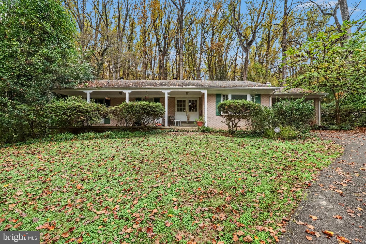 9116 Weant Dr — photo