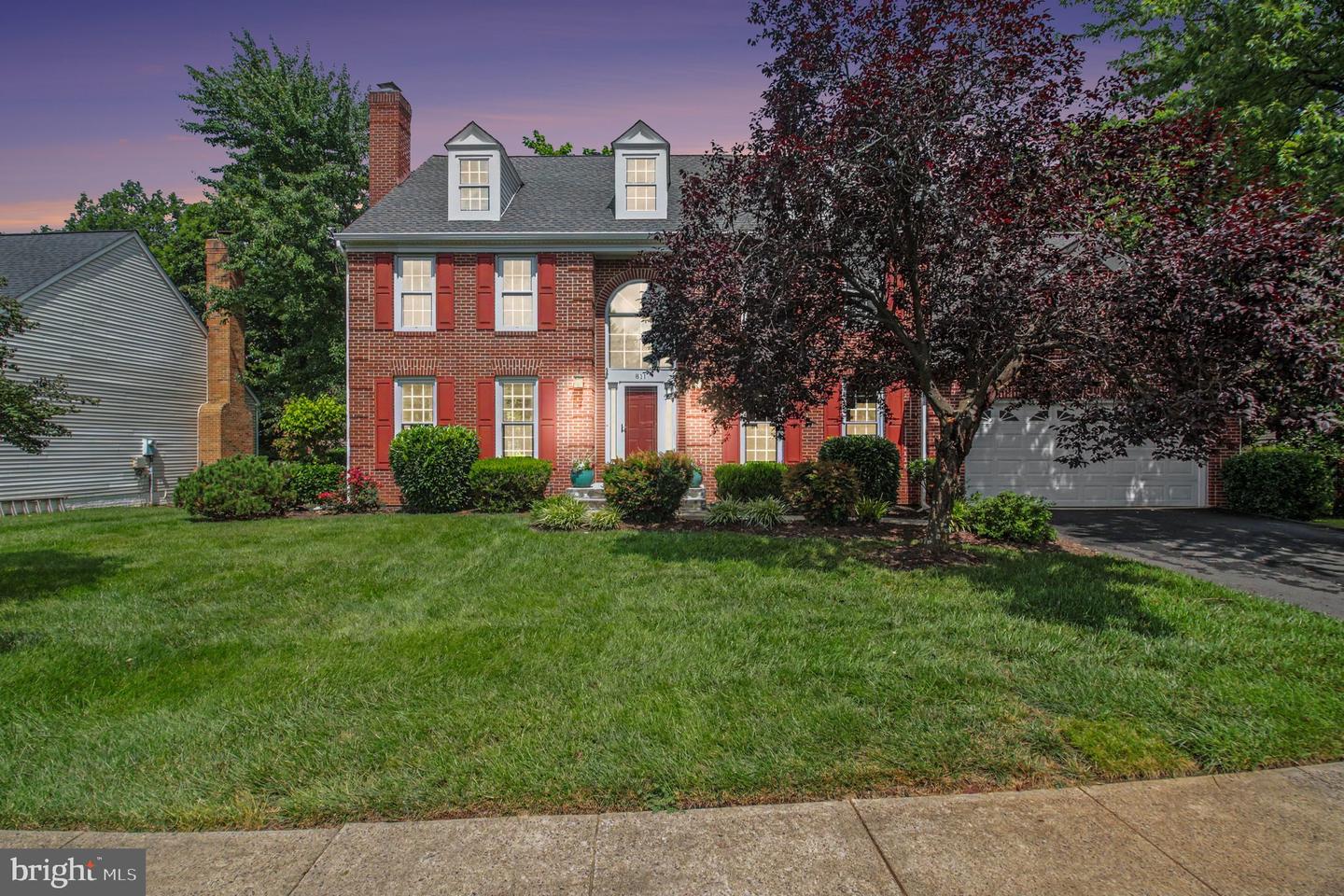 811 Autumn Breeze Ct — photo