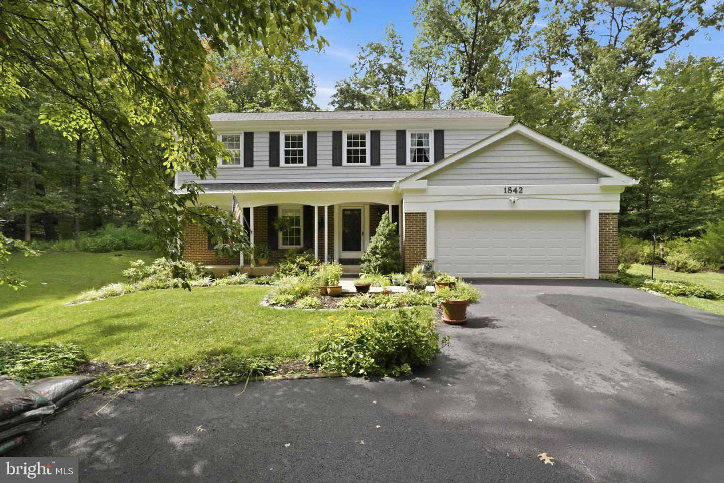 1842 Post Oak Trail, Reston, VA 20191