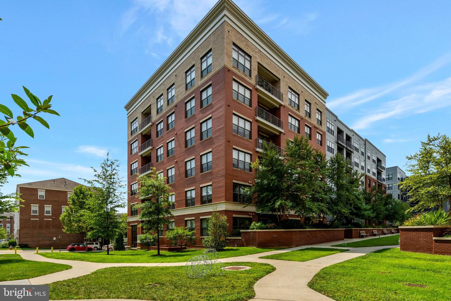 9500 Sprague Ave #403 — photo