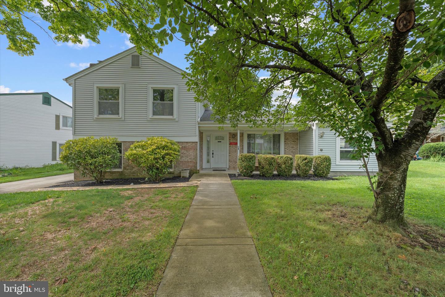 507 Alabama Dr — photo