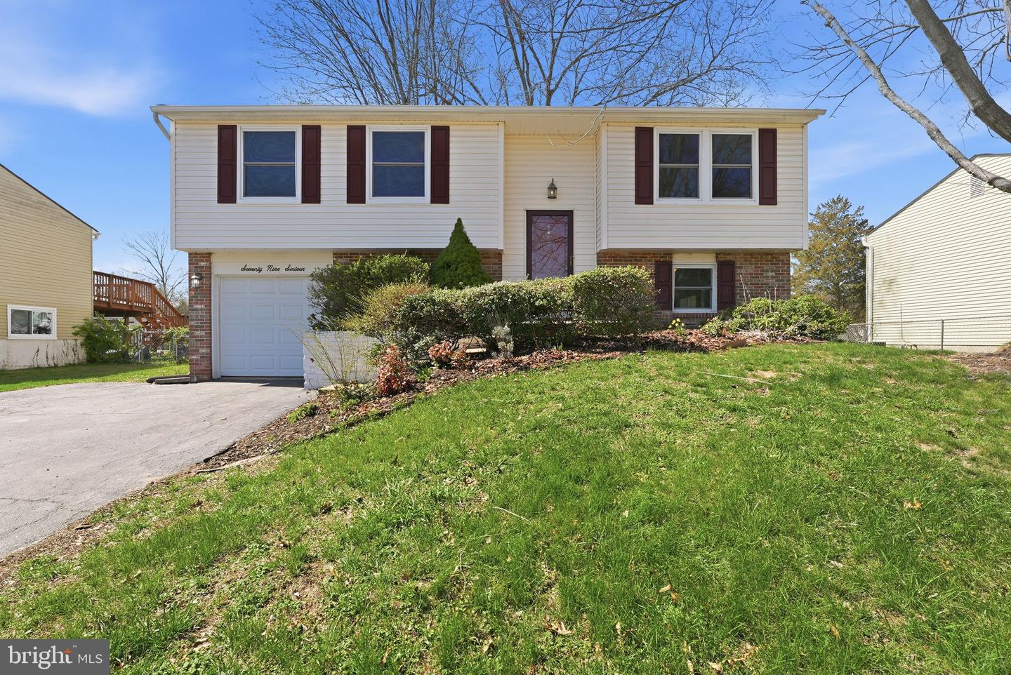 7916 Frye Rd — photo