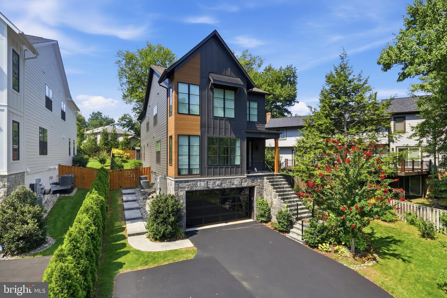 6845 Churchill Road, McLean, VA 22101 — photo 2