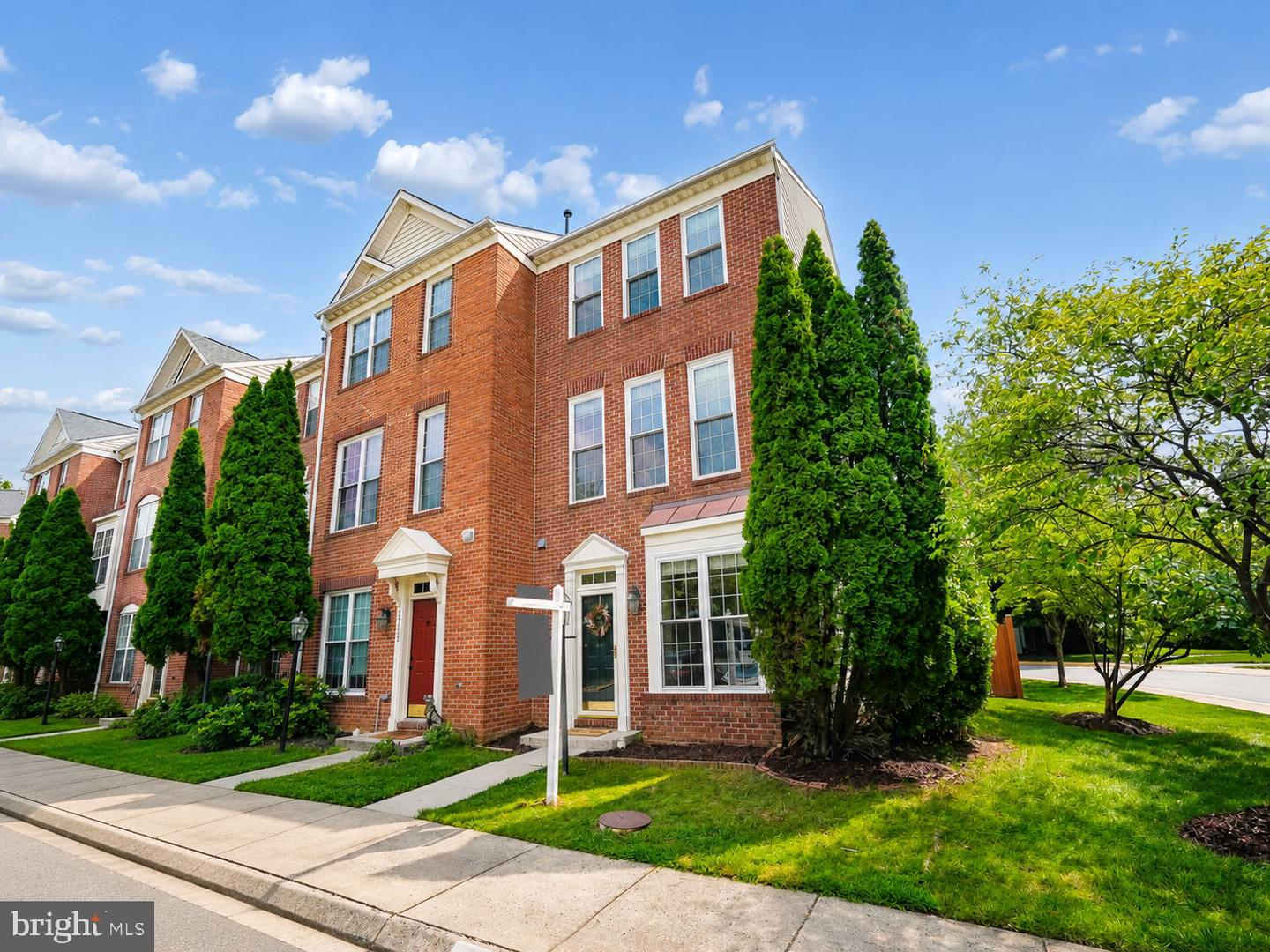 13135 Park Crescent Cir — photo