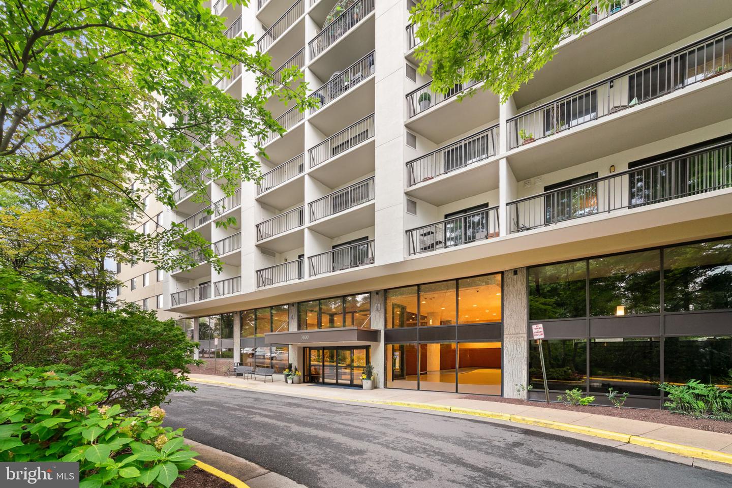 3800 Powell Ln #1117 — photo