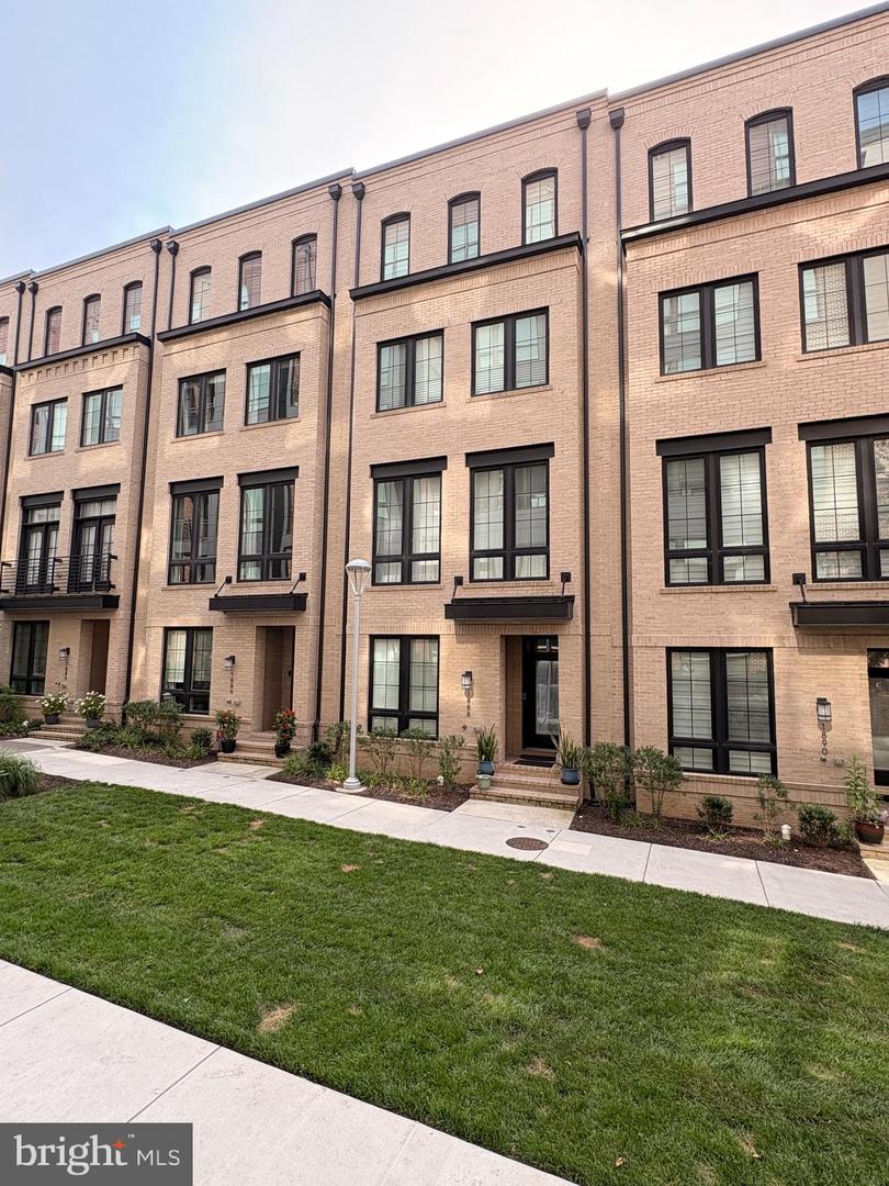 1888 Easterly Road, Reston, VA 20190