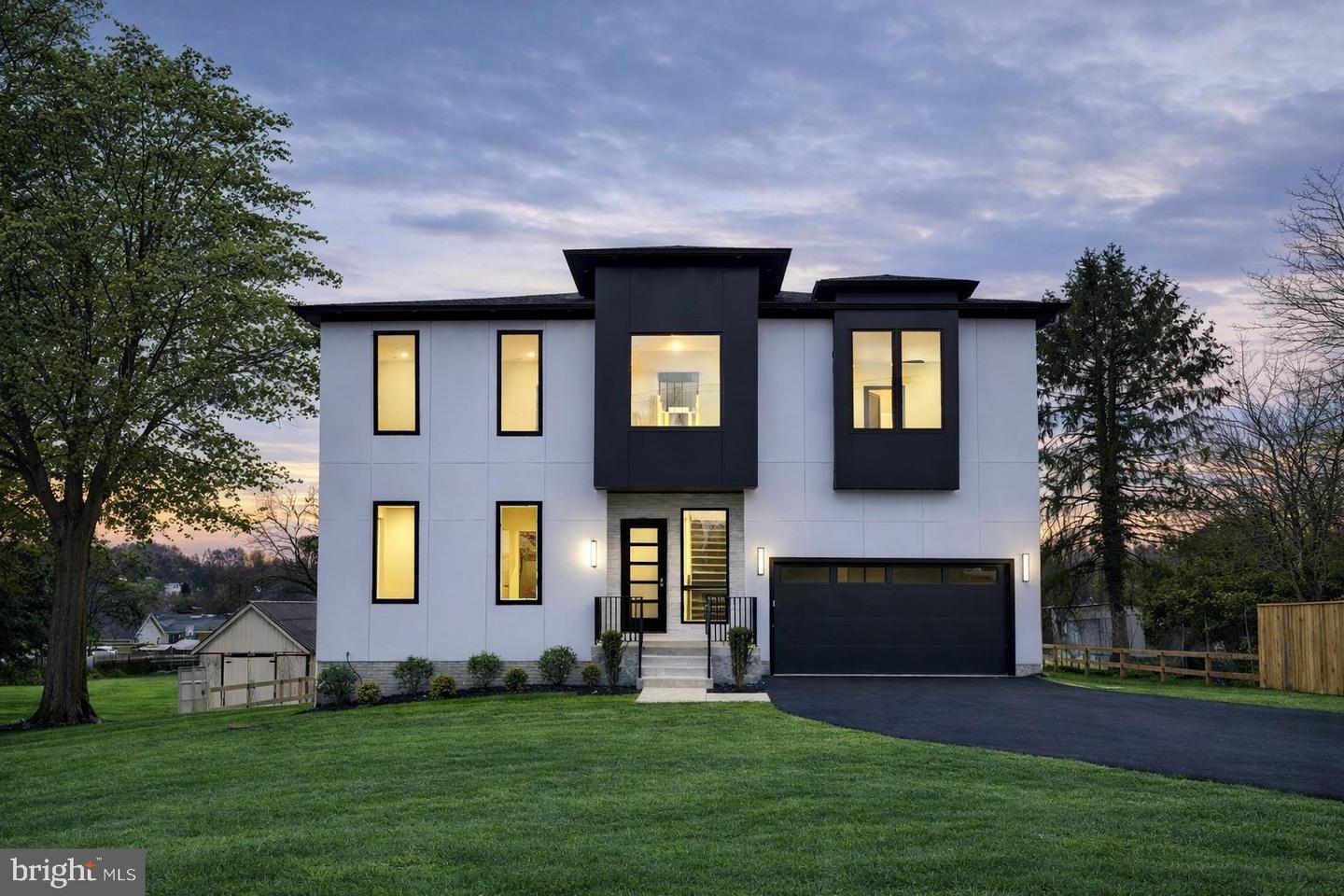 2613 Beacon Hill Rd — photo