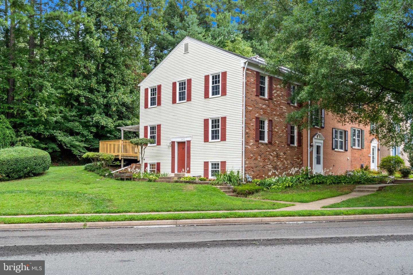 5436 Donnelly Ct — photo
