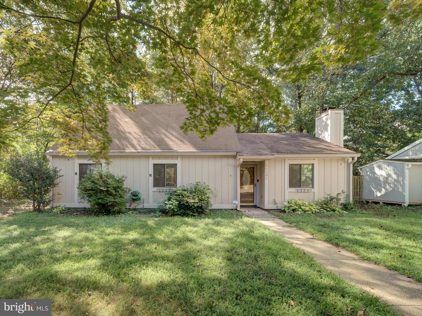 11301 Gatesborough Ln — photo