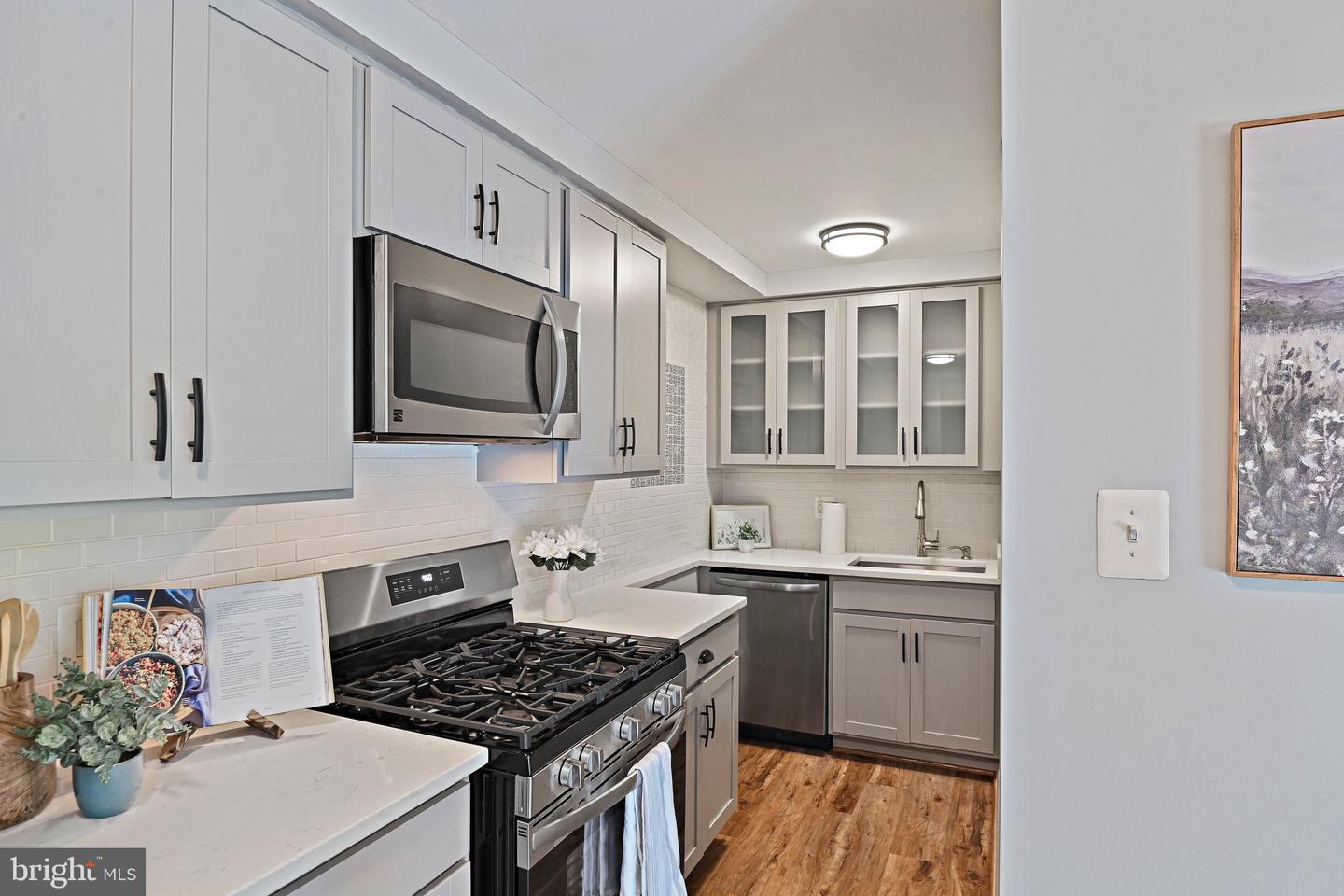 208 Park Terrace Ct SE #49 — photo